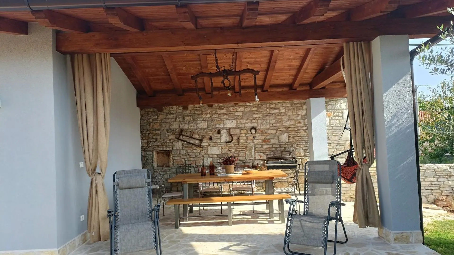 Casa Vacanza Con Giardino Galizana 0*,